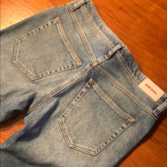 DIESEL Babhila Slim-Skinny 27/32 Jeans (L-59) - Picture 4 of 8